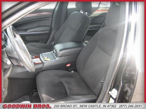 2012 chrysler 300 base