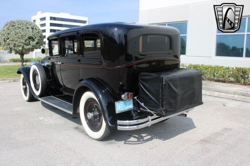 1929 packard eight