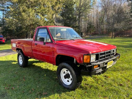 1984 toyota pickup sr5