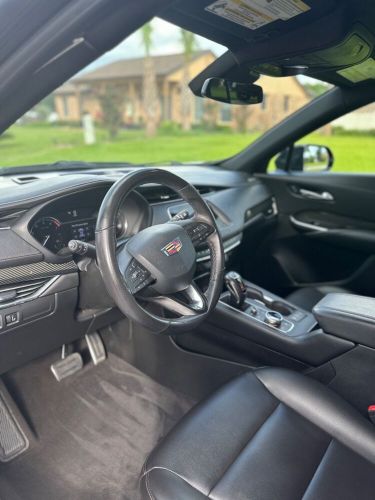 2019 cadillac sport sport