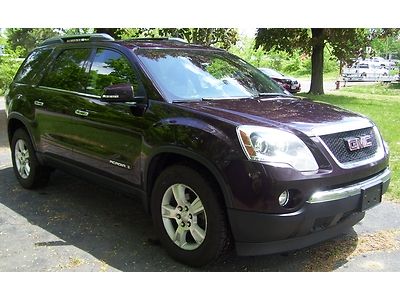 Look!  08 gmc acadia awd slt 1 - 7 passenger - low price - high value