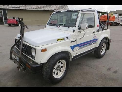 Suzuki samurai jx 4x4 5 speed hard and soft tops runs great!