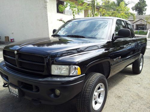 2001 dodge ram 1500 sport extended cab pickup 4-door 5.9l