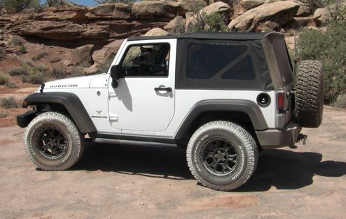 2012 jeep wrangler rubicon sport utility 2-door 3.6l