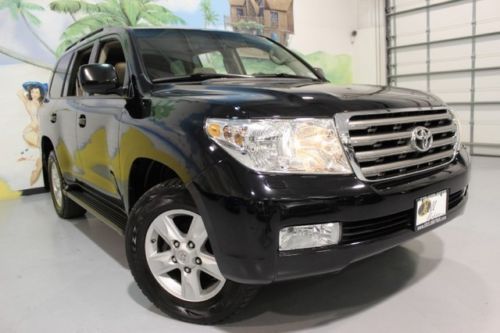 2010 toyota land cruiser,black/tan,rear dvd,1 owner,loaded !