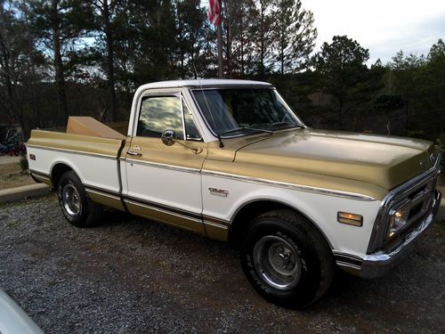 Custom 1970 c-10 gmc fleet side short wheelbase  truck