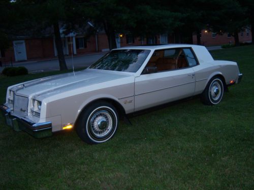 1983 buick riviera xx anniversary edition indy pace car replica rare find !!