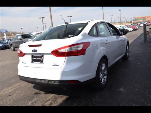 2014 ford focus se