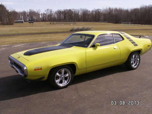 1971 road runner professionally restored curious yellow air grabber mopar