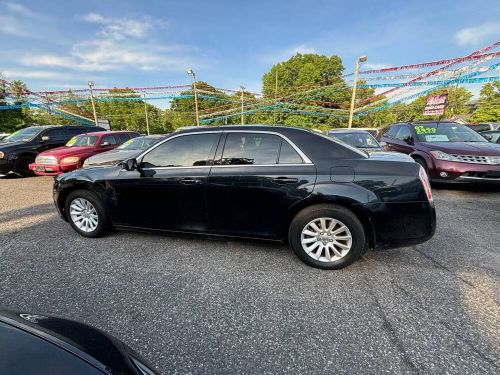 2014 chrysler 300 series base 4dr sedan