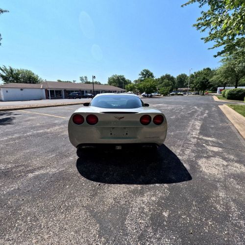 2005 chevrolet corvette base