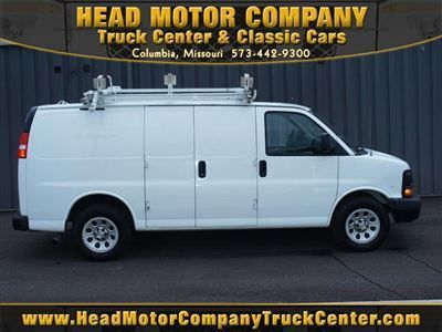 2009 chevrolet express 1500 cargo van low miles gasoline rwd 135 oxford white