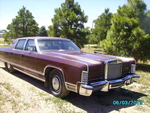 1977 maroon lincoln towncar sd- showroom nice!