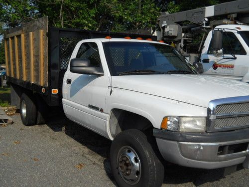 2001 dodge ram 3500 rack body/flat bed dually