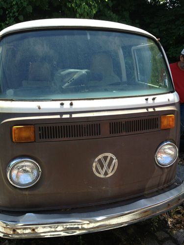 1977 volkswagen van / vanagon