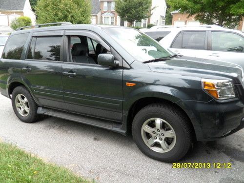 2006 honda pilot exl, dvd, 54k miles, excellent condition