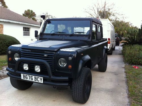 Land rover defender 110 crew cab turbo diesel