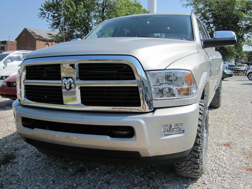 2010 dodge ram 3500 laramie- 4-door 6.7l diesel- 8868 miles! loaded!