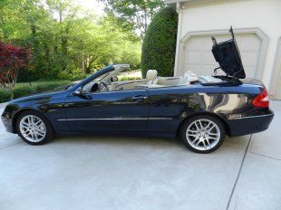 Convertible navigation beautiful blue sports package v6 memory seats clean