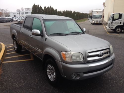 2005 toyota tundra sr5 nice!!!!!!!!!