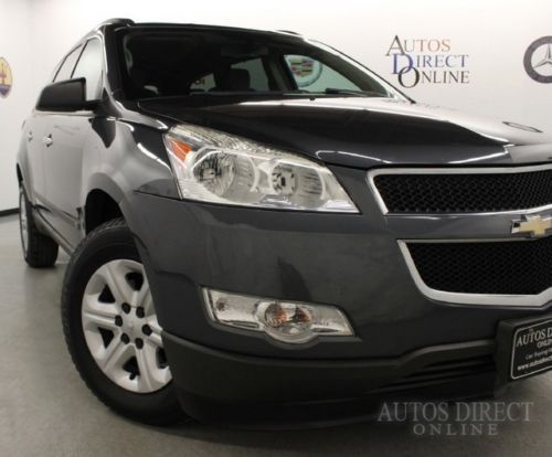 We finance 09 traverse ls fwd clean carfax factory warranty cd stereo