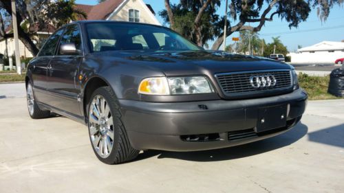 Audi a8 1999 quattro  4.2 300hp 20city 26 highway clear title  car runs good