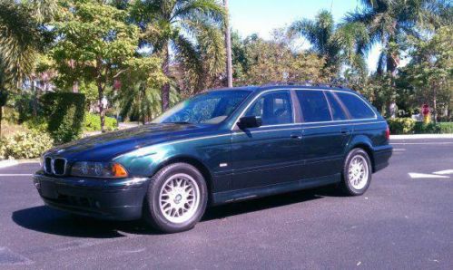 2001 green bmw 525i base wagon 4-door 2.5l