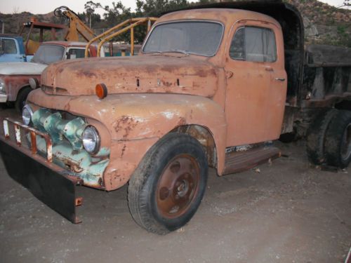 Antique dump truck