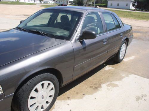 2008 ford crown victoria