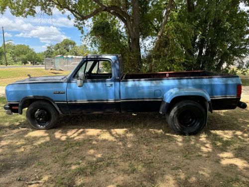 1990 dodge other pickups le