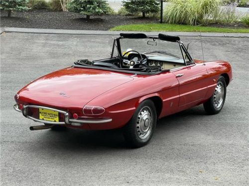 1967 alfa romeo duetto boat-tail spider