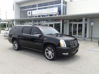 12' escalade esv, 26k, navigation, backup camera, 22" wheels, tint, blindspot!!