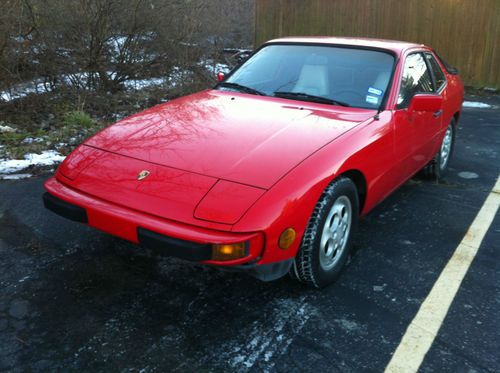 1987 porsche 924 s rare automatic!! runs and drives fantastic rust free!