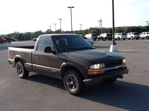 1998 chevrolet s-10 reg cab 108 wb ls - no reserve - as is