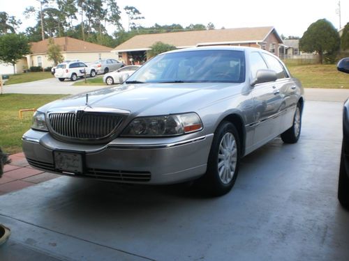 2003 lincoln town car executive sedan 4-door 4.6l florida