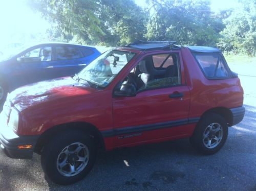 1999 chevrolet tracker 2 door red great deal in need of a little tlc