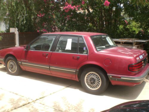 Historic pontiac low miles, shopping car from rich family w/other cars.