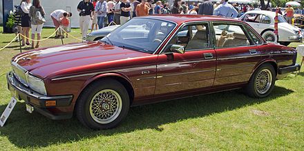 1990 jaguar vanden plas majestic sedan 4-door 4.0l