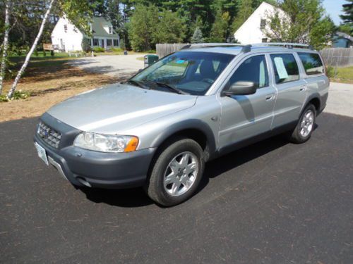 2006 volvo xc70 base wagon 4-door 2.5l