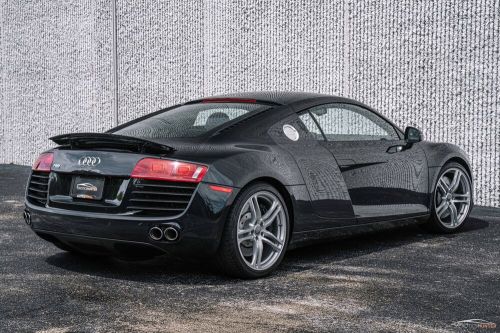 2008 audi r8 quattro 6-speed