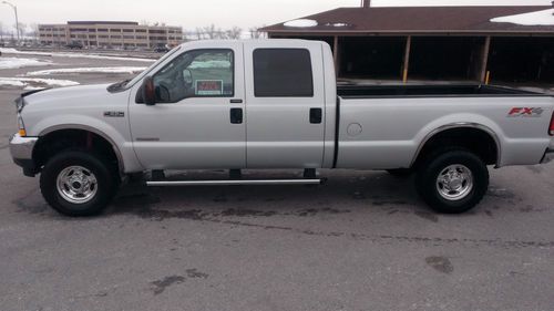 2004 ford f-350 super duty lariat crew cab pickup 4-door 6.0l