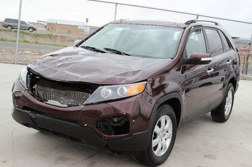 2012 kia sorento salvage repairable rebuilder fixer only 27k miles runs!!!