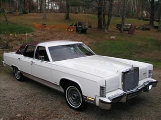 1978 white town car! ps, pw, pb, tilt, cruise, ac, low miles, pristine