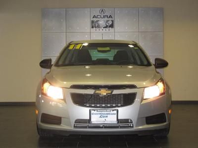 2011 cruze ls 1.8l 37k  miles  !!we finance!!