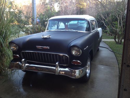 55 chevy 2-door sedan, black and white, 355 4-speed