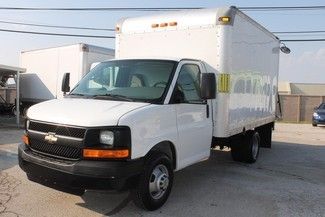 2009 chevrolet exp 3500 box truck - straight truck!