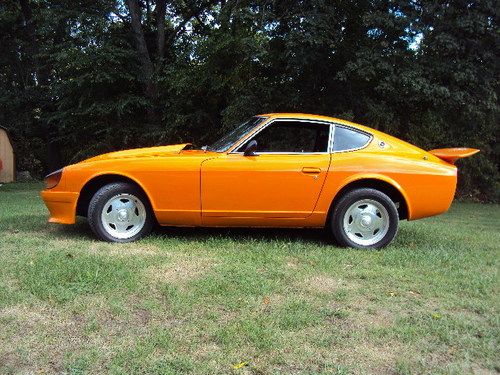 Datsun 280z"scarab" rebuilt 350ci excellent