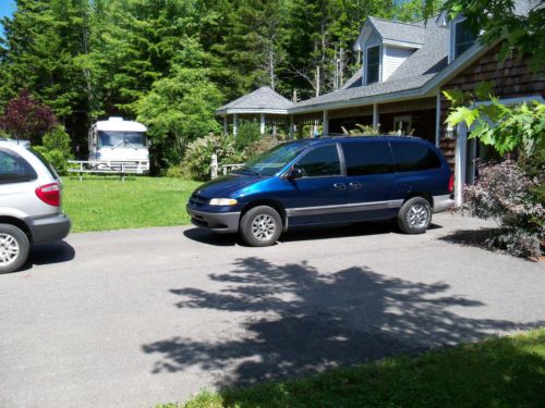 2000 dodge grand caravan good southern minivantexas  florida maine northeast