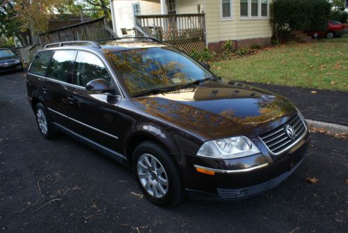 2004 volkswagen passat gls 4 motion wagon 4-door 1.8l. rare color. very clean!