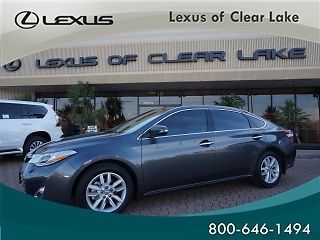 2013 toyota avalon 4dr sdn xle premium clean title and car fax